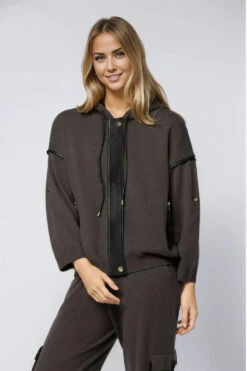 Vala Hooded Cardigan In Wool And Cashmere And Berna Pants Set In Thyme