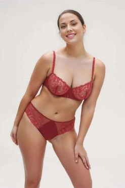 Simone Perele Saga Demi Cup In Lipstick