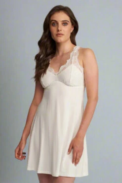 Belle Epoque Iconic Chemise In Chantilly