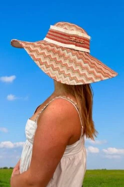 Cappello Large Hat In Rubino