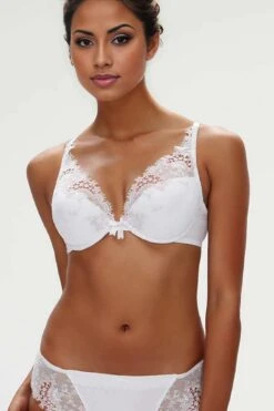 Fashion Lingerie Shop -Fashion Lingerie Shop simone perele Wish Triangle Contour Bra Crystal White front